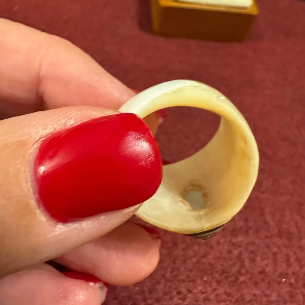 Fabulous unique mother of pearl natural shell ring
